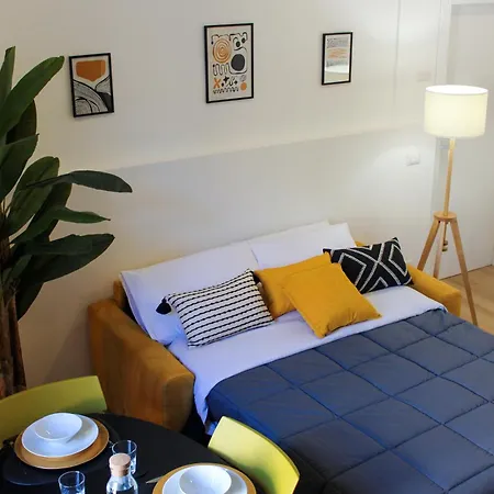 Comostay Apartment *